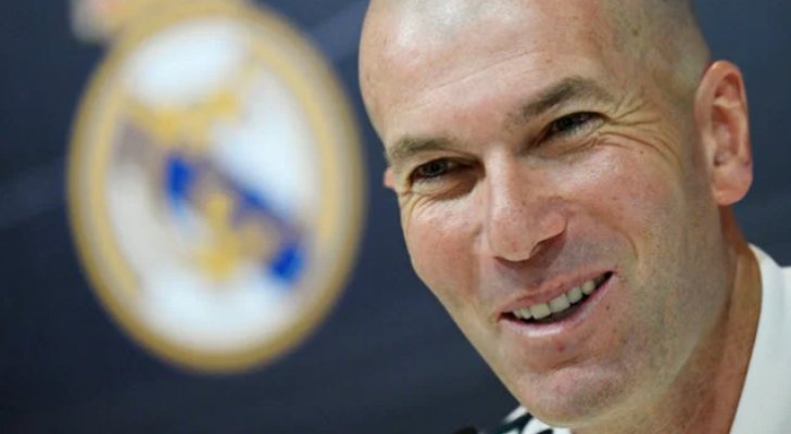 زيدان يعلن منافسة برشلونة على لقب