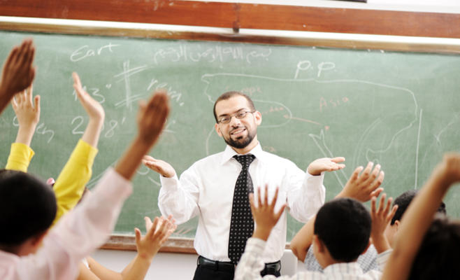 إقرار عقد موحد جديد لمعلمي التعليم