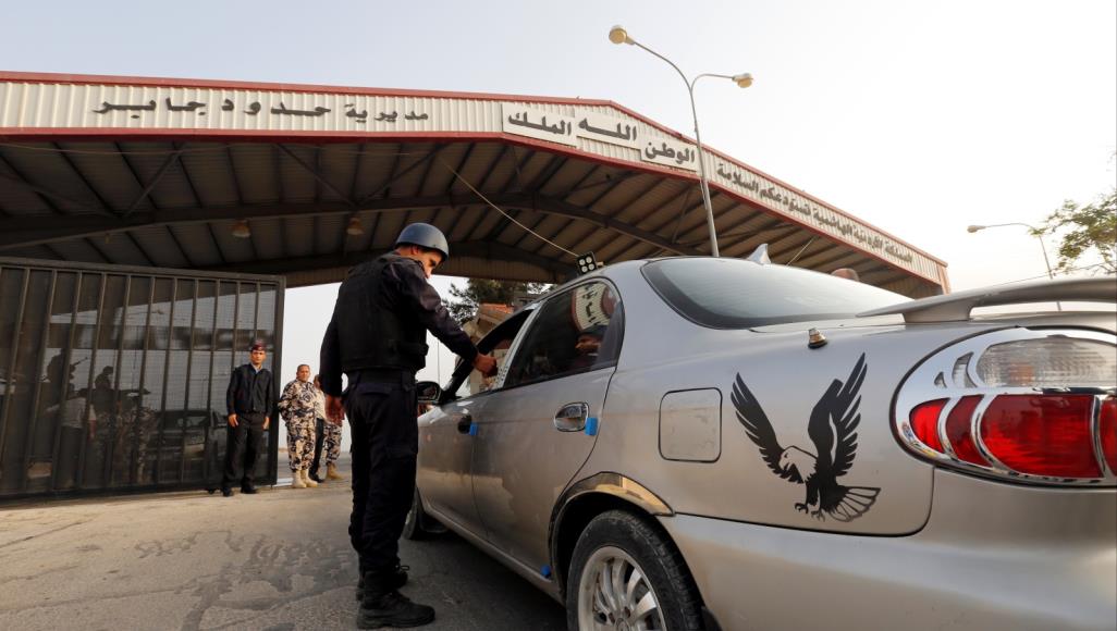 عودة 729 لاجئا سوريا عبر «معبر