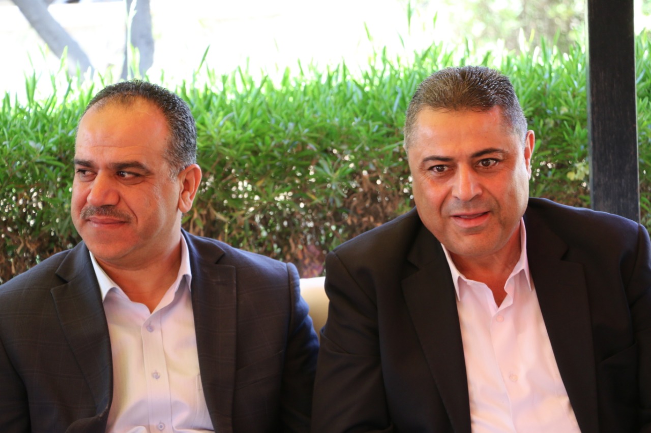 المومني يستقبل الشحاحدة في بلدية الزرقاء