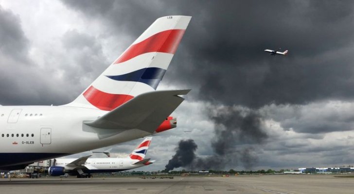 انفجار يهز محيط مطار هيثرو بالعاصمة