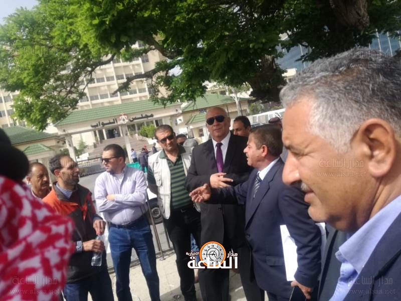 ضباط أمن متقاعدون يدخلون اعتصاما مفتوحا