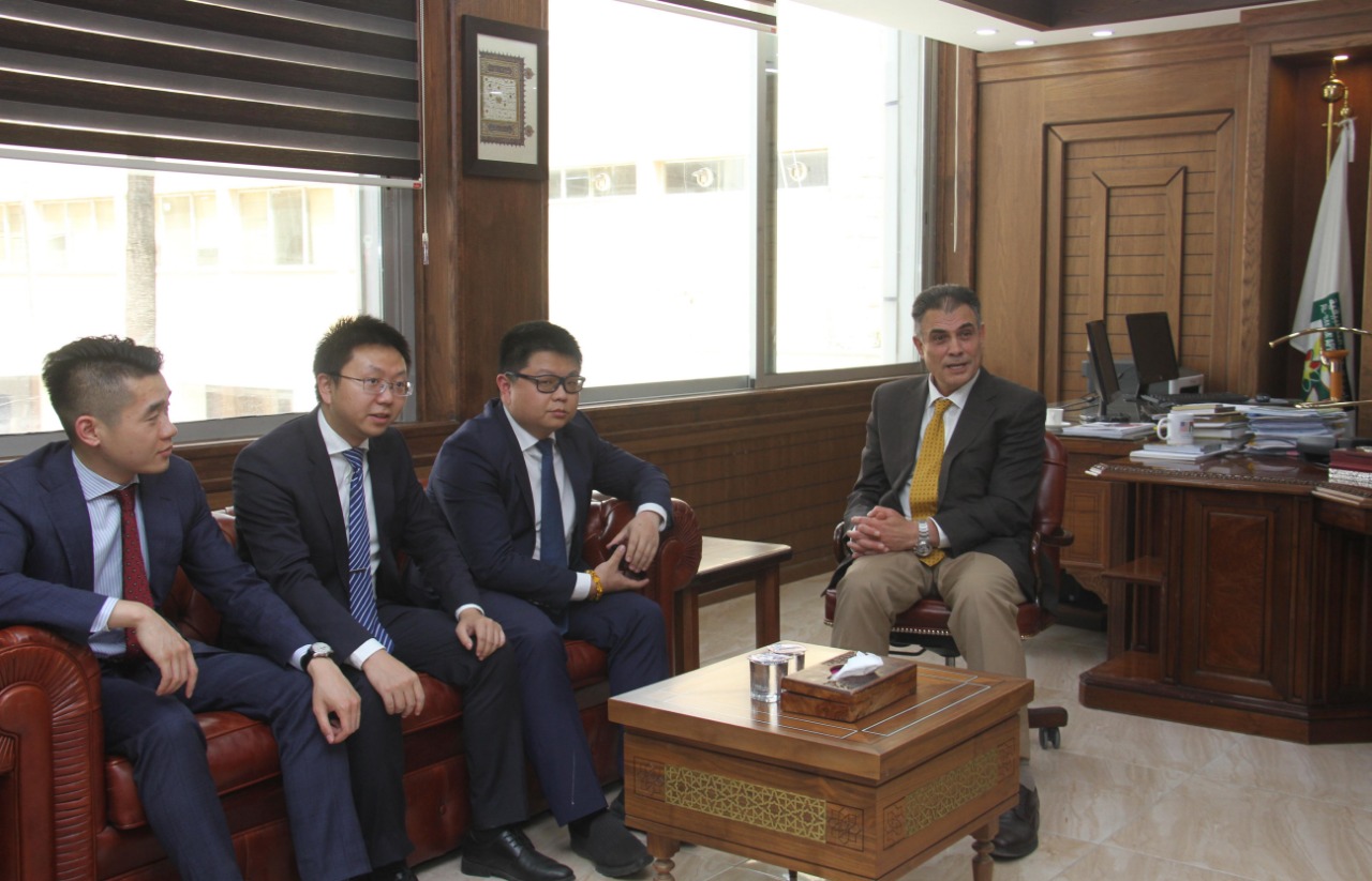 اول اكاديمية لشركة هواوي العالمية في