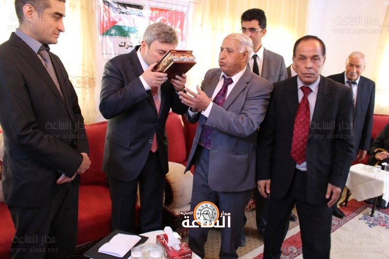 السفير التركي يزور عشائر التركمان في