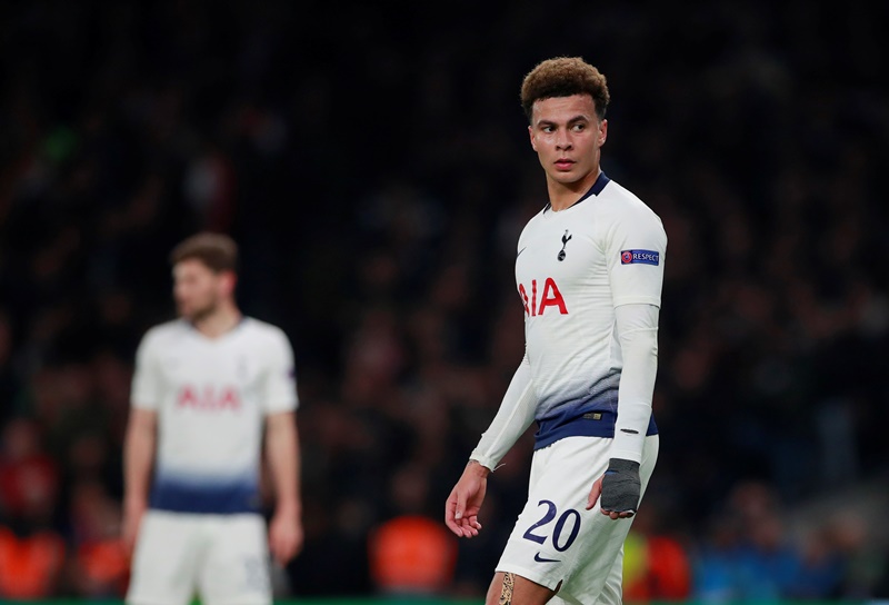 اياكس يهزم توتنهام بذهاب نصف نهائي