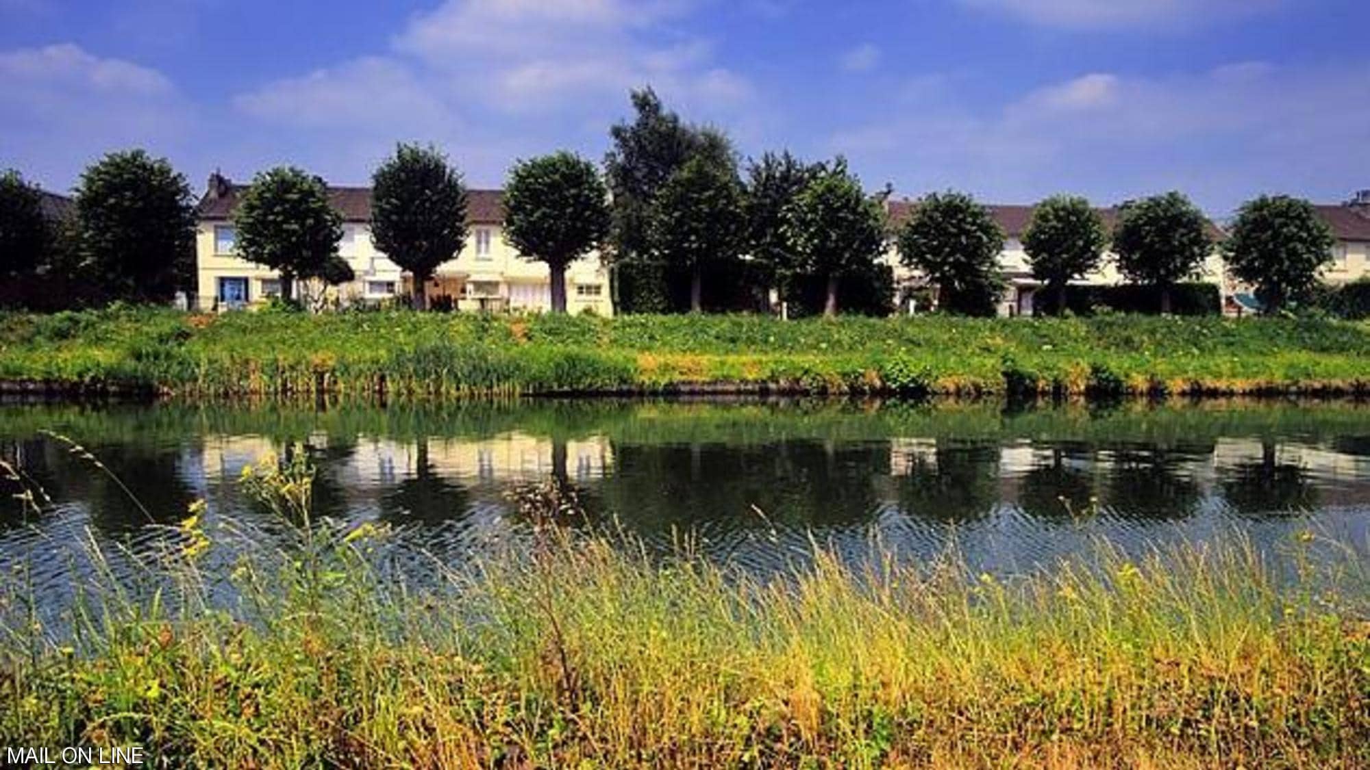 تملك منزلا فرنسيا «على الحدود» واحصل