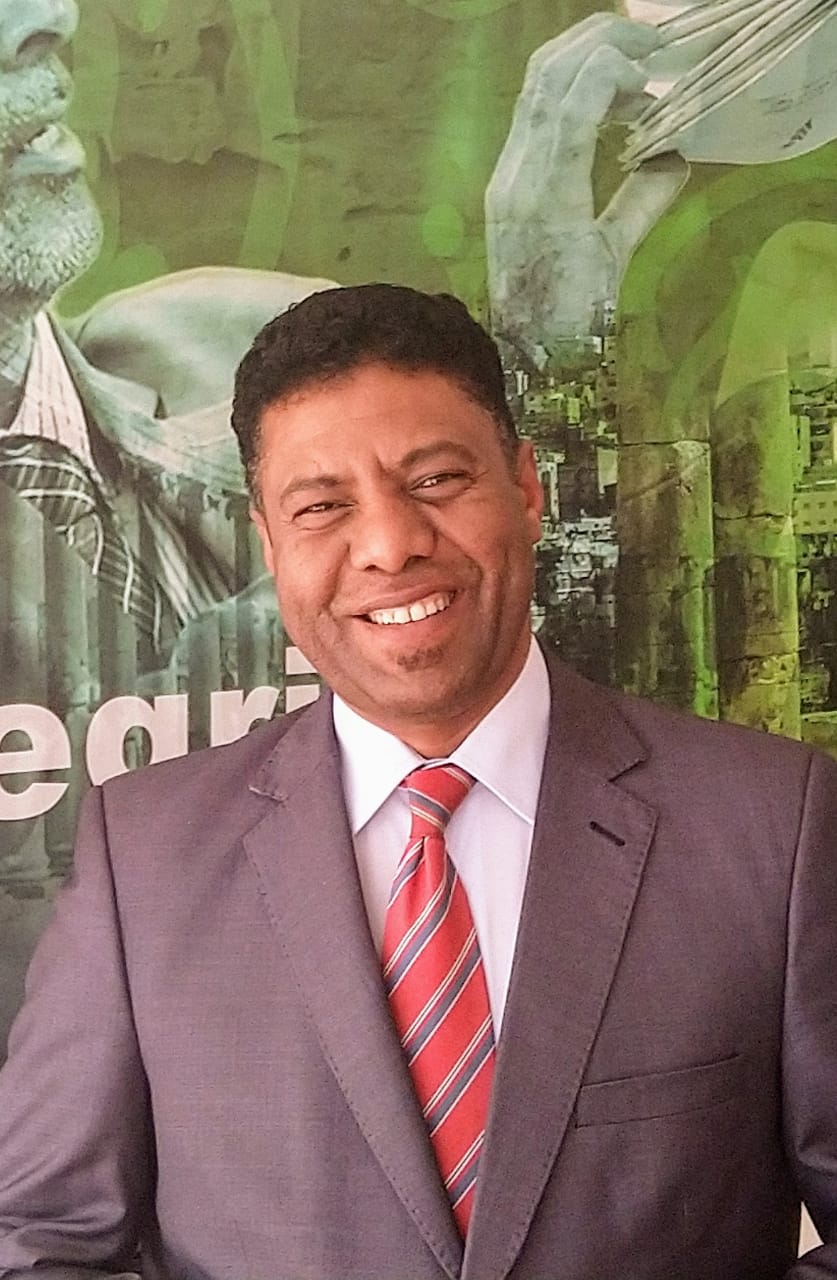 العشوش يكتب: تحية للعمال في عيدهم