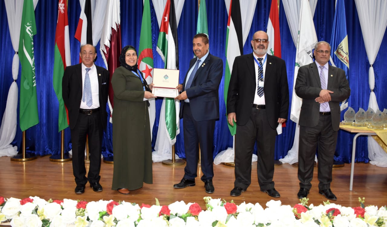 جامعة جدارا تختتم فعاليات المؤتمر الدولي