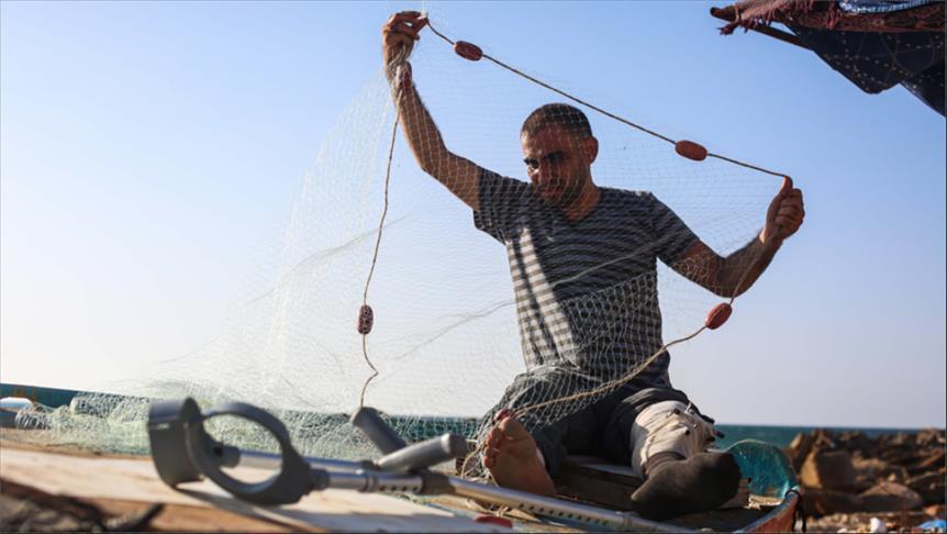 العثور على جثة فلسطيني بشباك الصيد