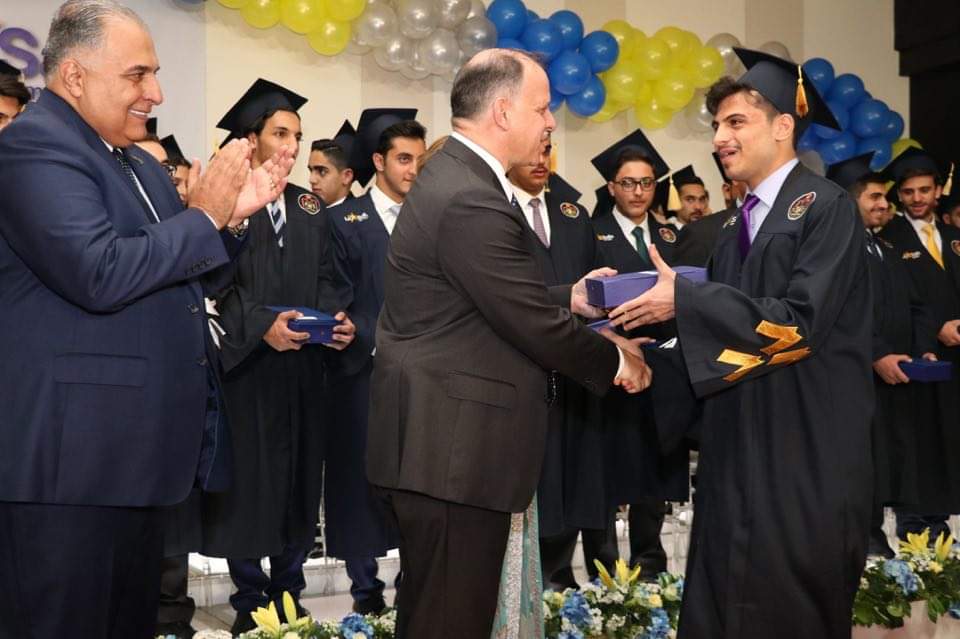 الامير فيصل يرعى حفل تخريج طلبة