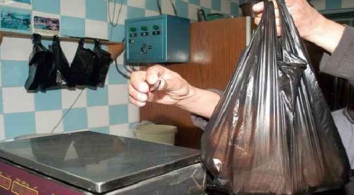 الحكومة تمنع إنتاج واستيراد وتداول جميع