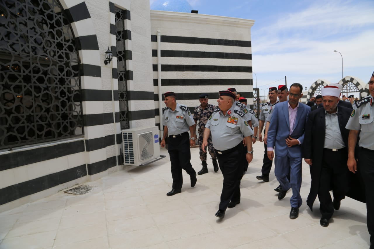 اللواء البزايعه يفتتح مسجد مديرية إنقاذ