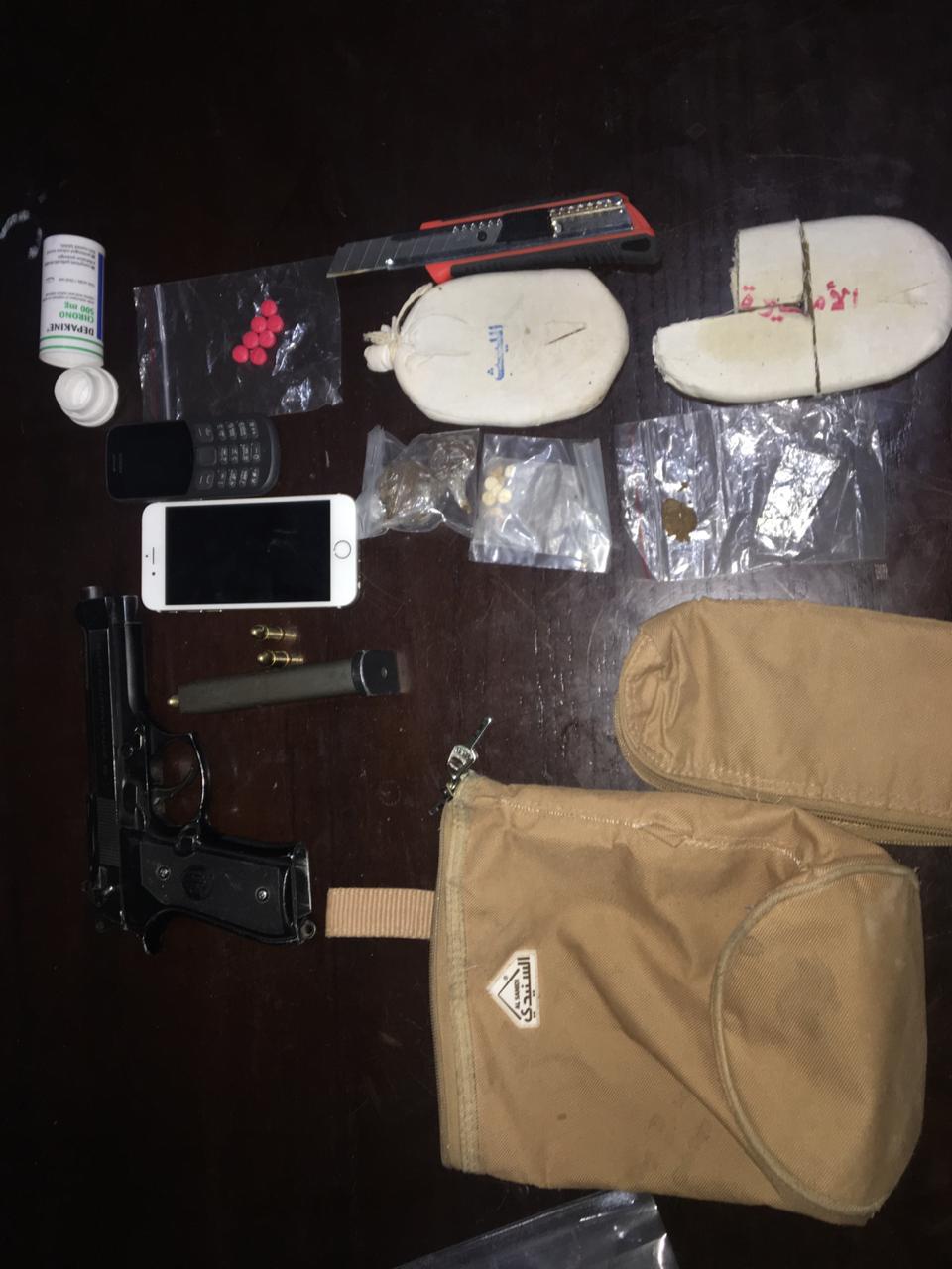 القبض على مطلوبين بعد مقاومة شديدة