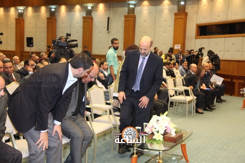 التعديل الوزاري.. أدوية خاطئة لجسد منهك