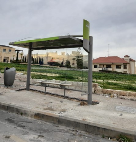 الامانة: هذه مواصفات «مواقف انتظار الركاب»