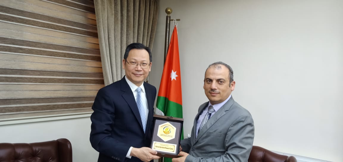 الممثل للمكتب الإقتصادي والثقافي لتايبيه يزور