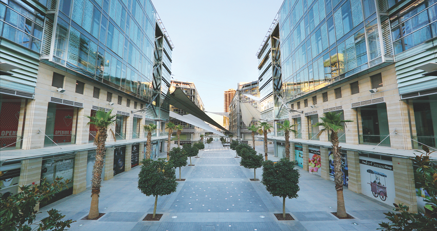 شقة لعوني مطيع في البوليفارد للبيع