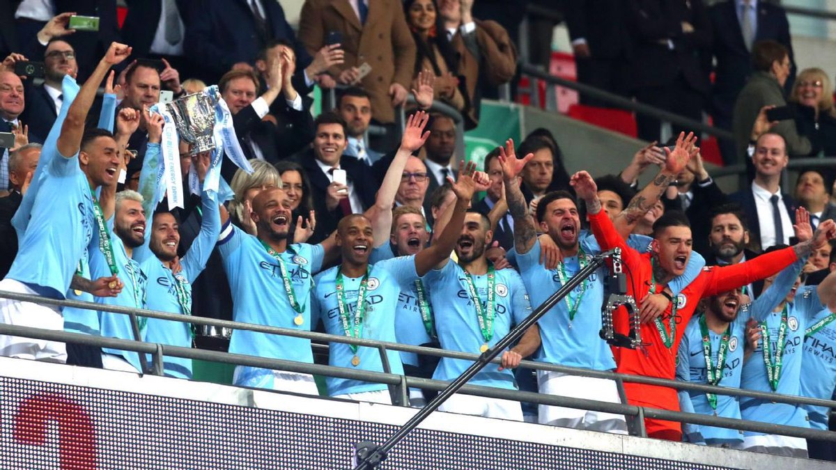 مانشستر سيتي يكتب التاريخ بثلاثية نادرة