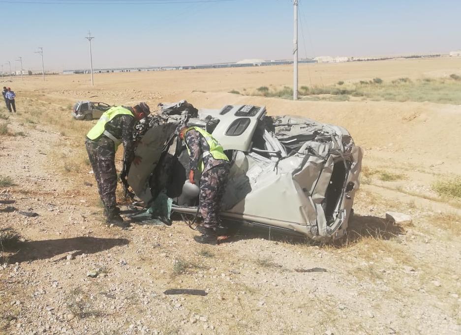 وفاتان وإصابتان بحادث تصادم بالمفرق