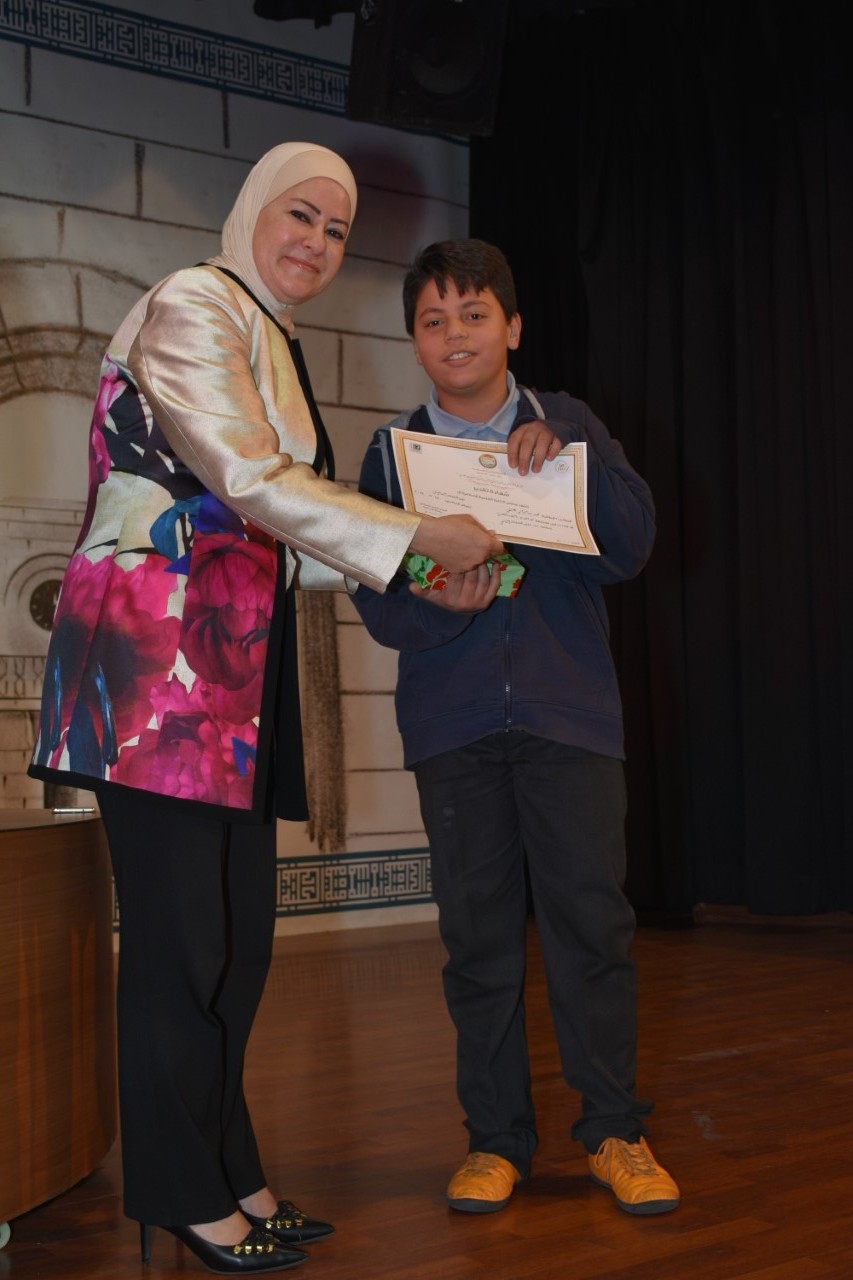 الكلية العلمية الإسلامية تكرّم طلبتها الفائزين