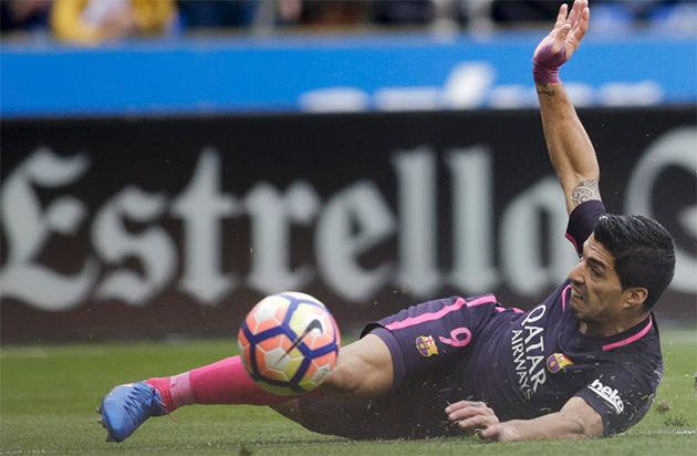 ديبورتيفو يفسد احتفالات برشلونة الأوروبية ويسقطه