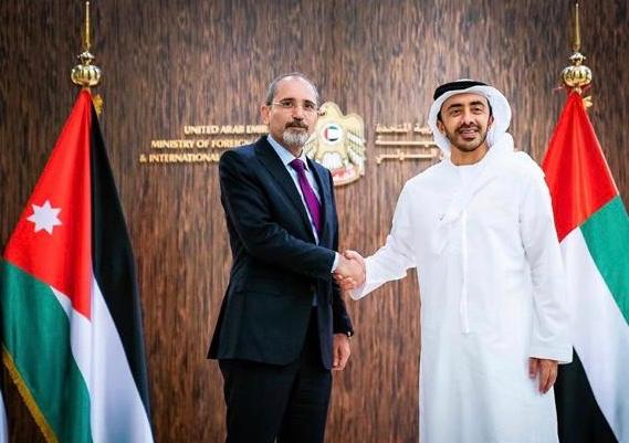 الصفدي: الأردن يقف بكل إمكاناته إلى