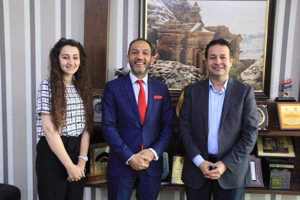 الوزير ابو رمان يجتمع للبحث في