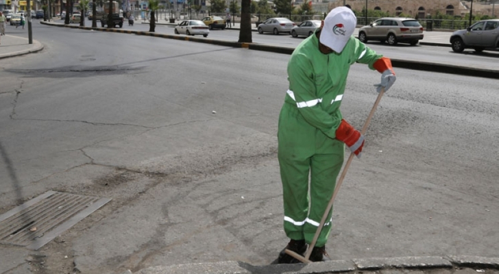 الأمانة: إيقاف عمال الوطن عن العمل