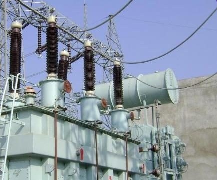 إطلاق نار على محوليّ كهرباء في