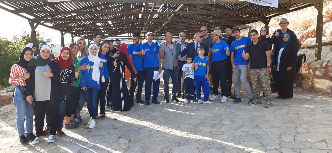 اللوزي يطلق شارة بدء سباق اليوم