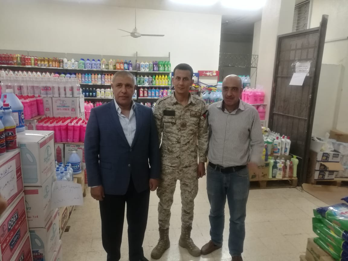 محافظ جرش مامون اللوزي يتفقد اسواق