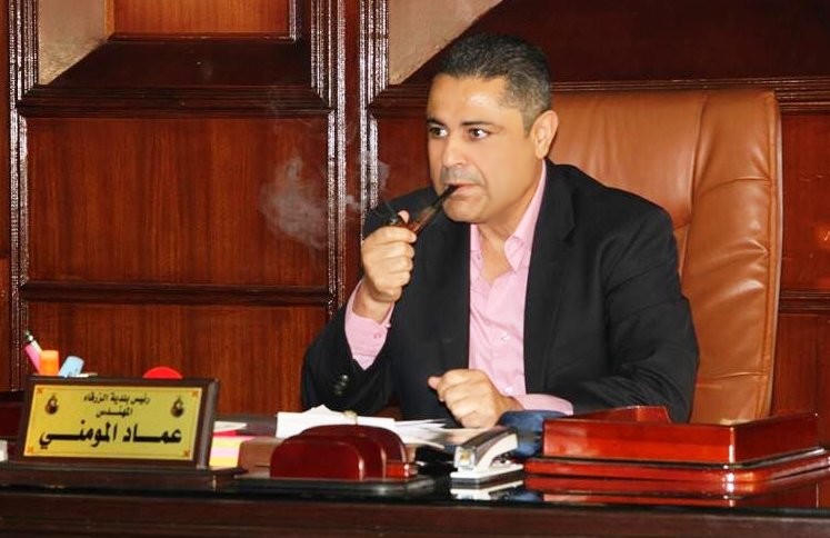 عماد المومني يحسم 200 دينار شهريا