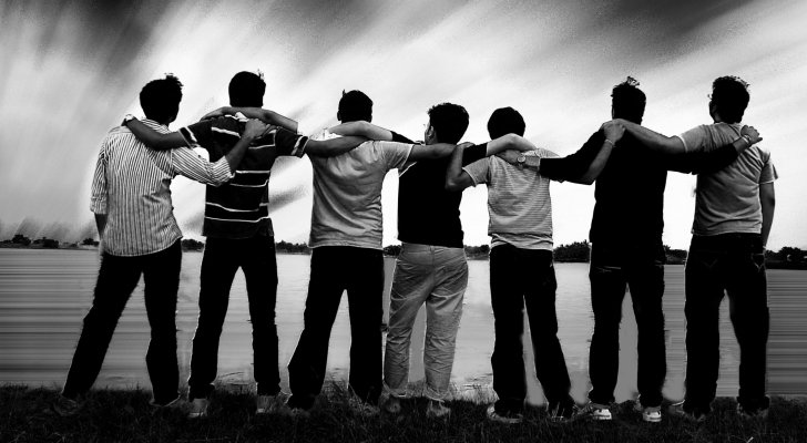 دراسة صادمة.. وفاة صديق لك يصيبك