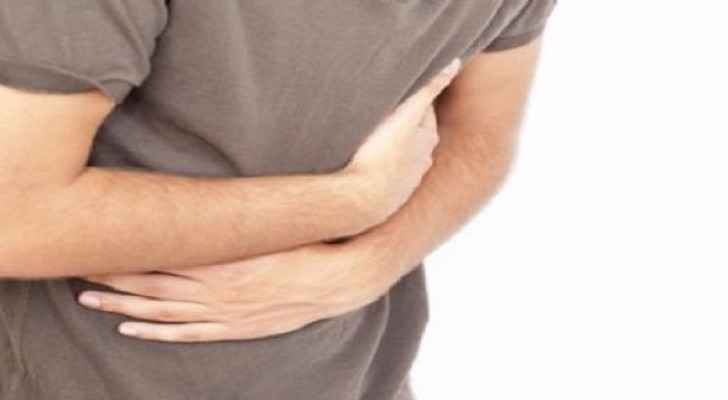 إصابة 3 أشخاص بتسمم غذائي في