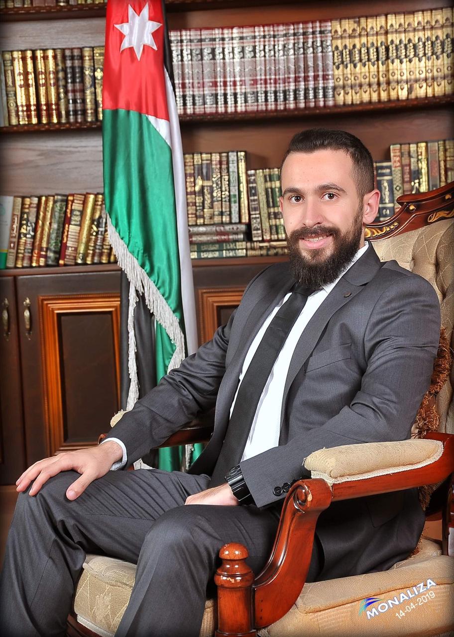 مبروك التخرج للدكتور صخر الغلاييني