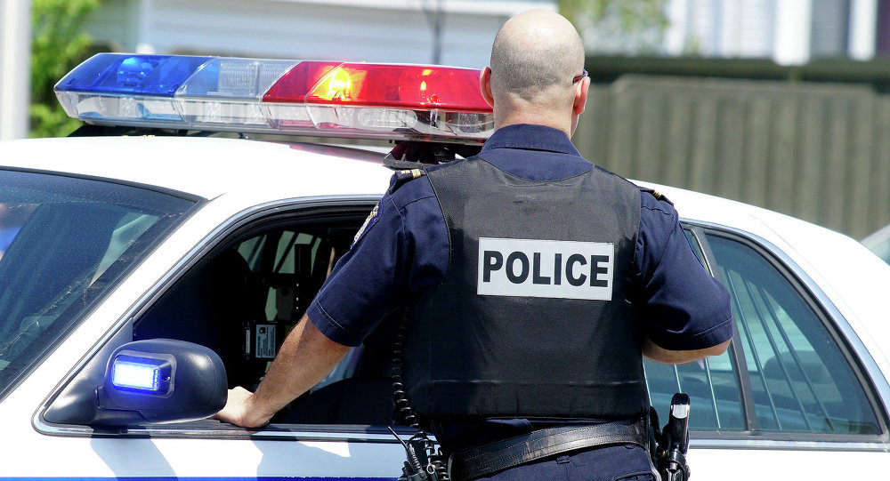 بحقه سبع مذكرات اعتقال.. . مجرم