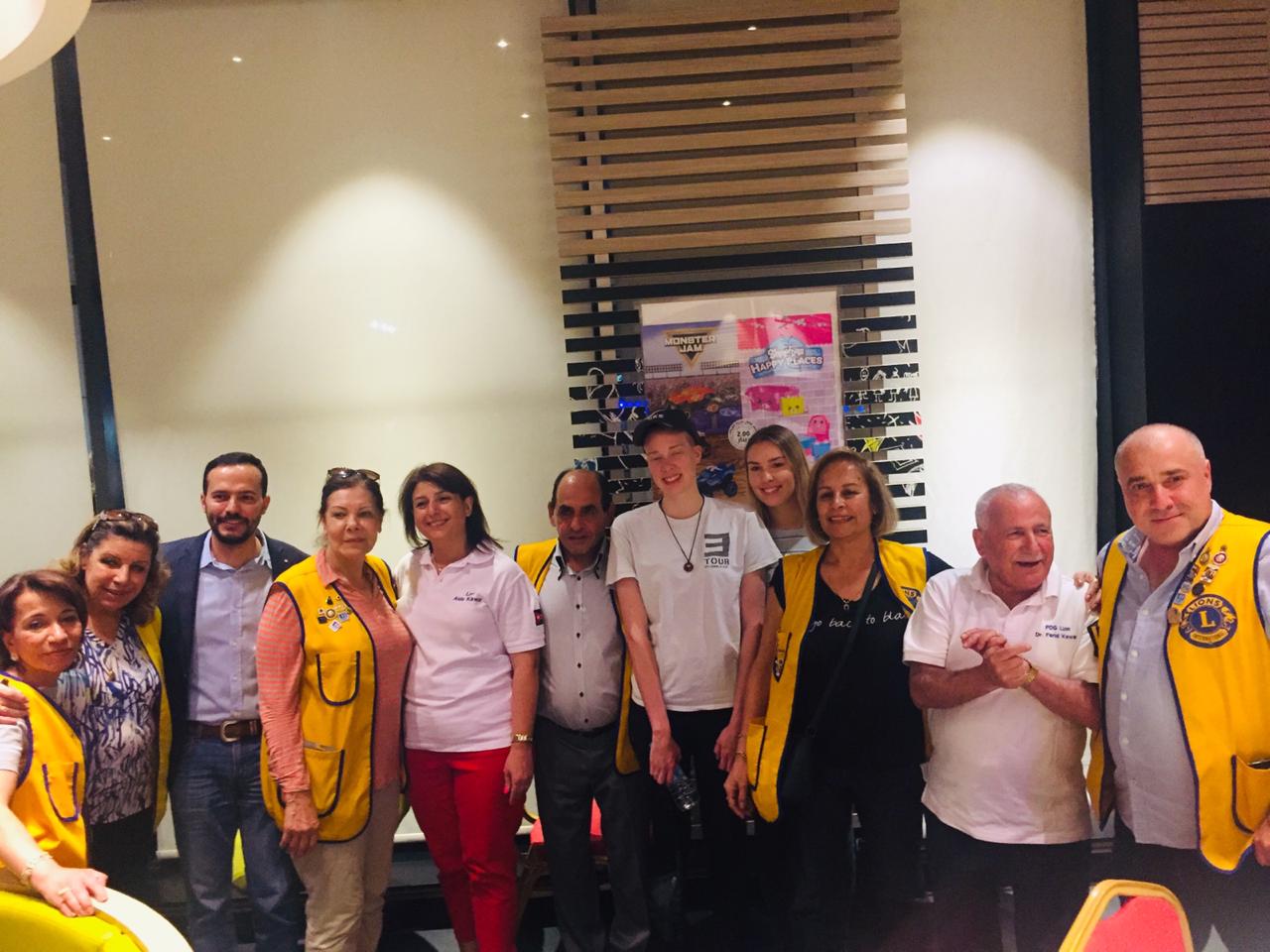 نادي ليونز ايلا يقيم افطارا لأيتام