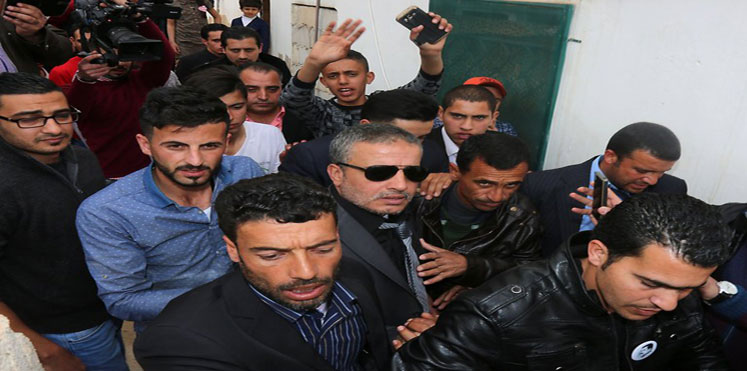 كيف علقت الصحف الأمريكية على إطلاق