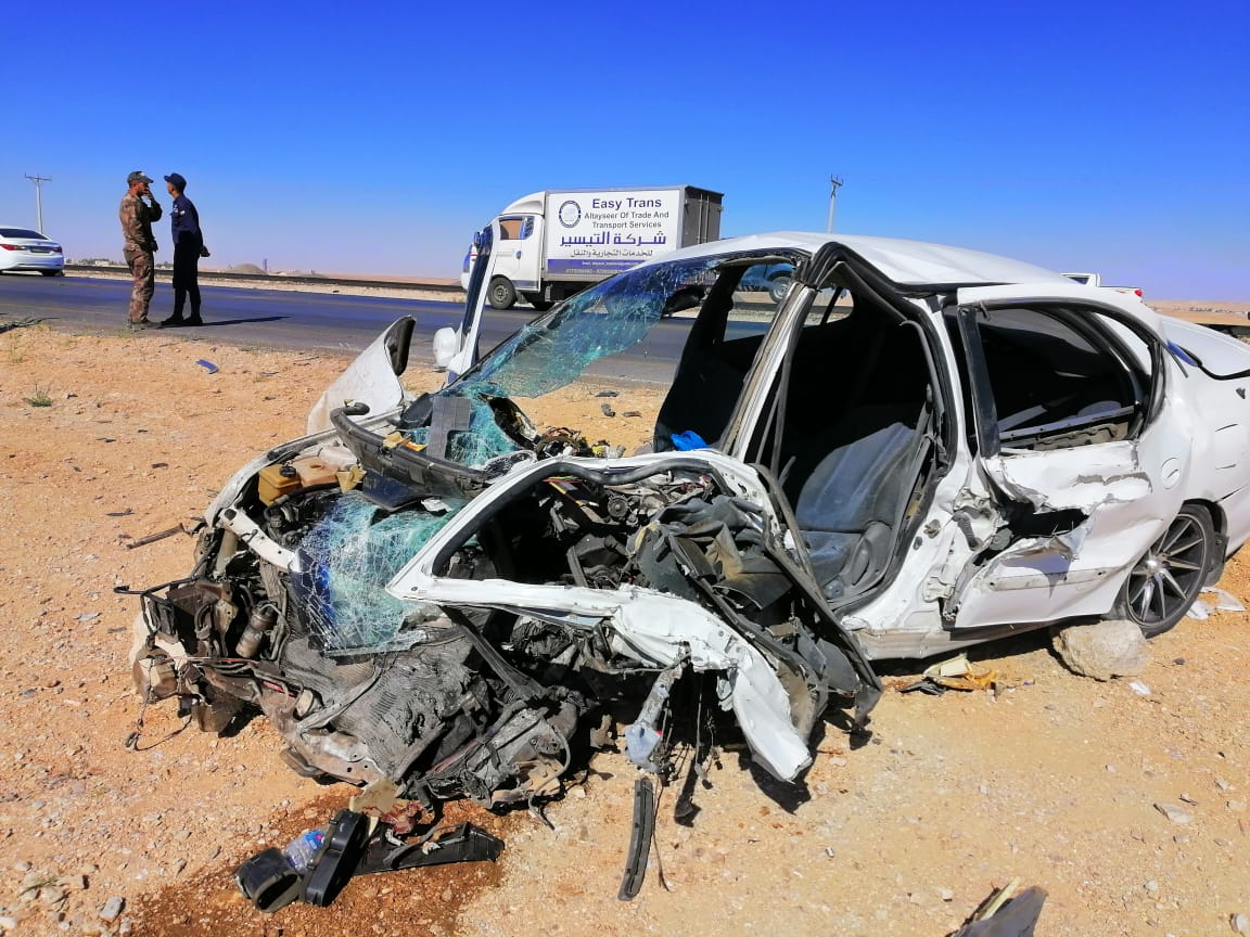 وفاة و3 اصابات بتصادم مركبتين في