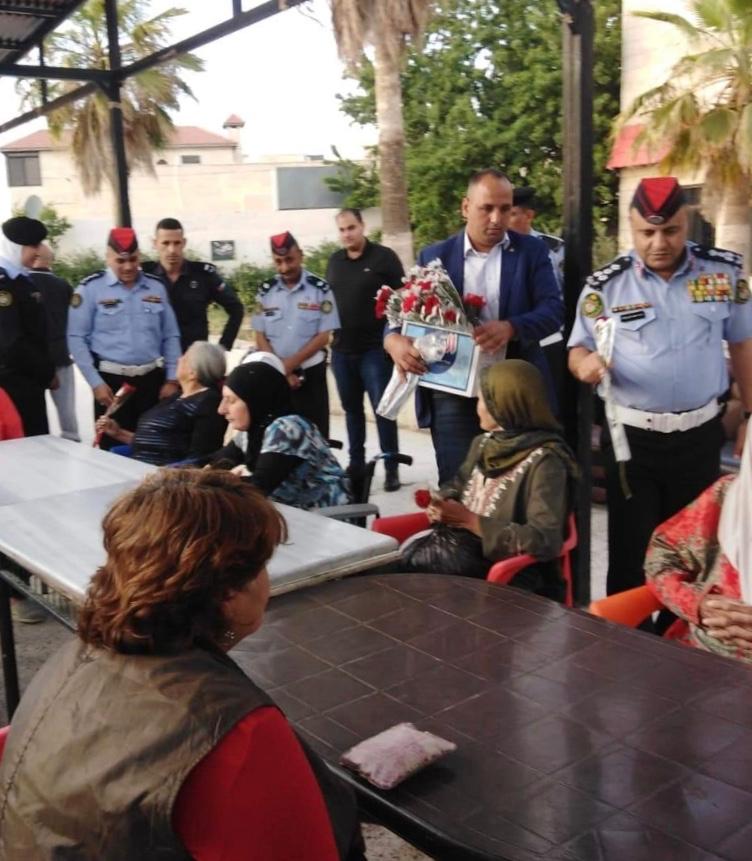 العميد الصوافطة يرعى افطار «دار الزهراء