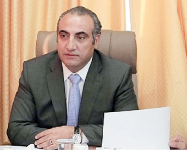 الشواربه يشدد على انجاز كافة الأعمال