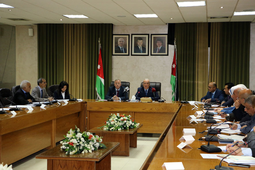 التربية: التخطيط الموسعة تناقش استعدادات امتحان