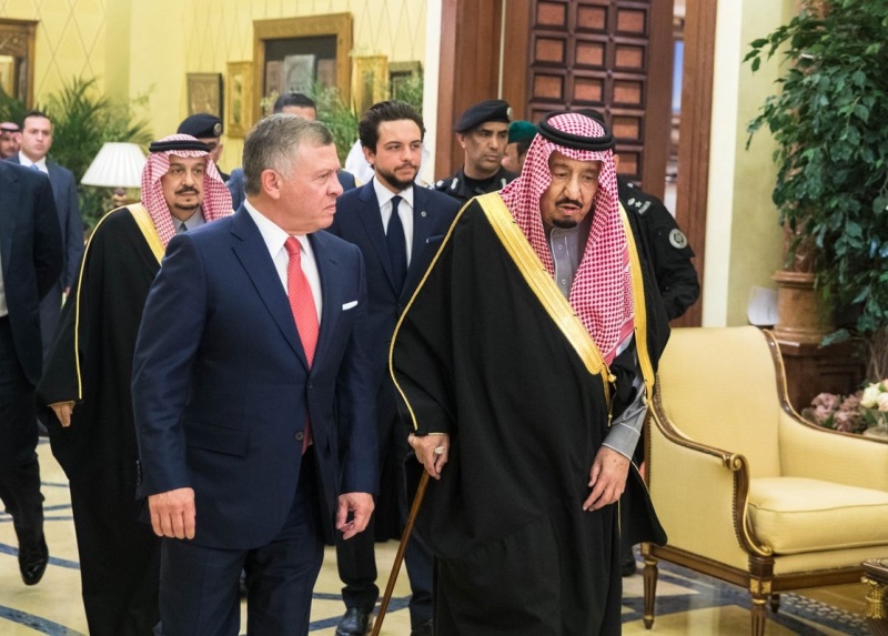 الملك يشارك في القمة العرب 1740ة