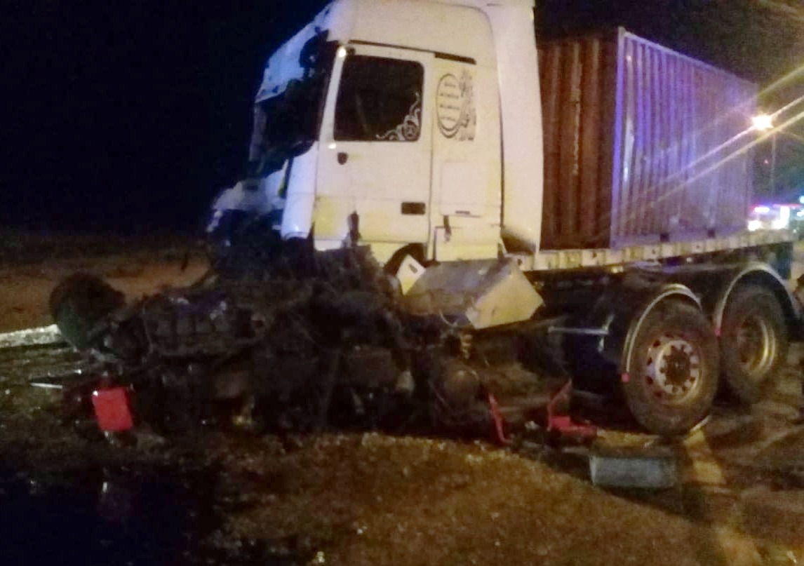 وفاة واصابتان بحادث مروع على الطريق