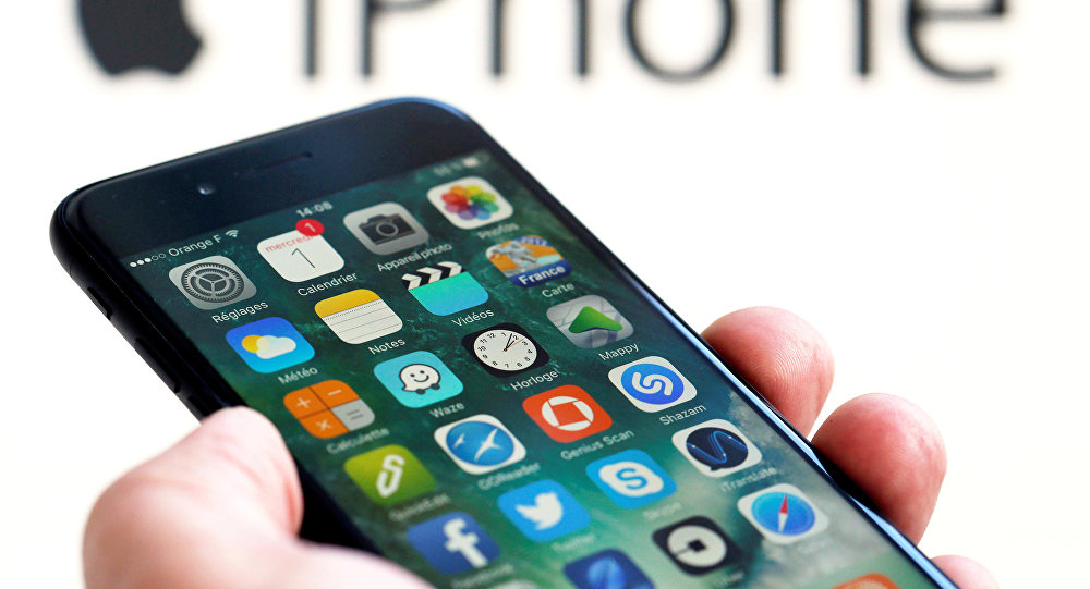 آيفون يتجسس على مستخدميه أثناء النوم