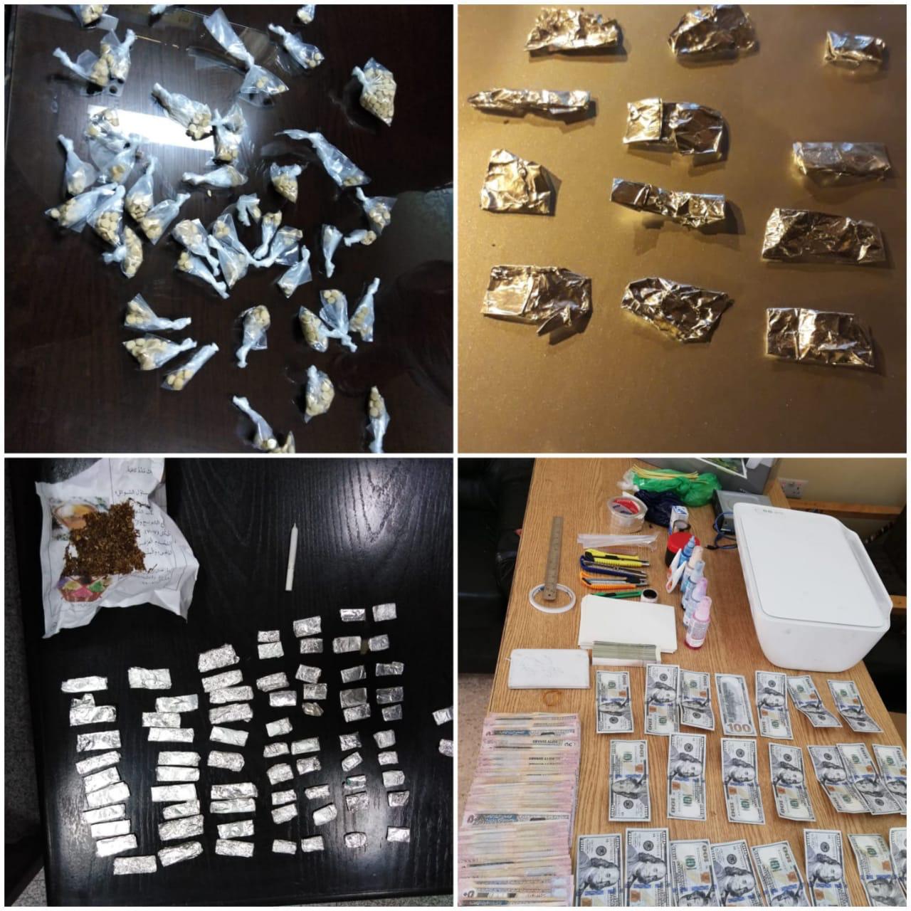 ضبط 26 مروجا للمواد المخدرة وعملات