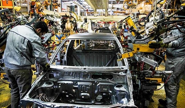 انخفاض إنتاج بريطانيا من السيارات 45