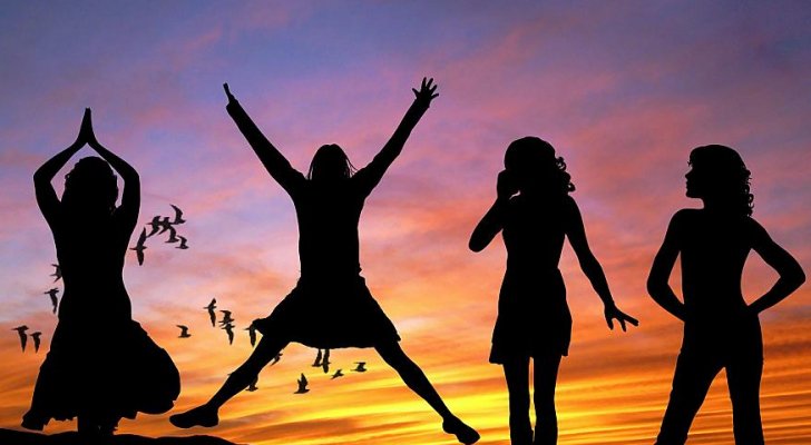 النساء غير المتزوجات وبدون أطفال هن