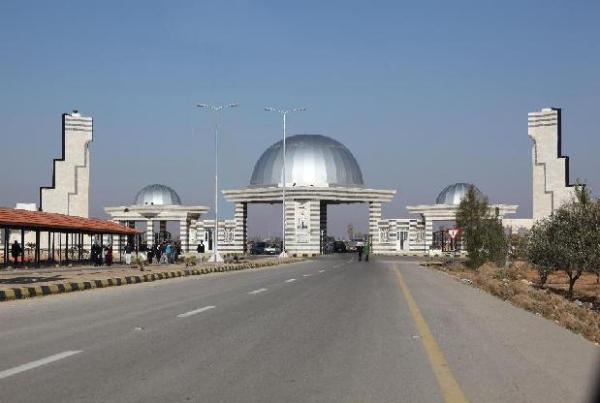 موظف بجامعة ال البيت يفتحم الدائرة