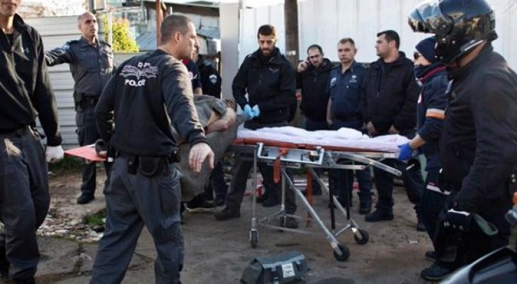 شهيد فلسطيني وإصابة مستوطنين بعمليتي طعن